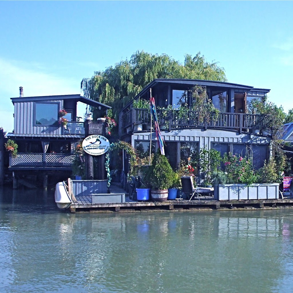 Duck Inn | 4349 River Rd W, Delta, BC V4K 1R9, Canada | Phone: (604) 946-7521
