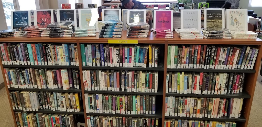 Haliburton County Public Library - Dysart Branch | 78 Maple Ave, Haliburton, ON K0M 1S0, Canada | Phone: (705) 457-1791