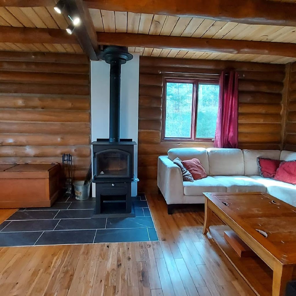 Chalet Nakamo | 2501 Chem. Saint-Joseph, Saint-Michel-des-Saints, QC J0K 3B0, Canada | Phone: (514) 242-3561