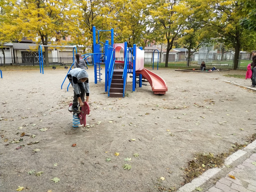Art Eggleton Park | 323 Harbord St, Toronto, ON M6G 1G9, Canada | Phone: (416) 338-4386