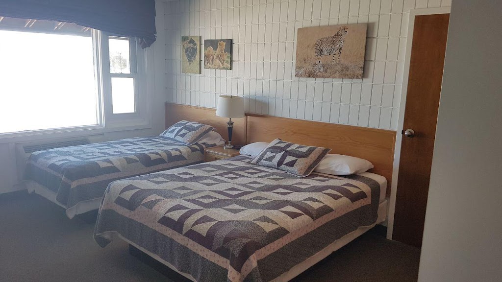 Pinawa Motel | 2 Vanier Ave, Pinawa, MB R0E 1L0, Canada | Phone: (204) 753-2357