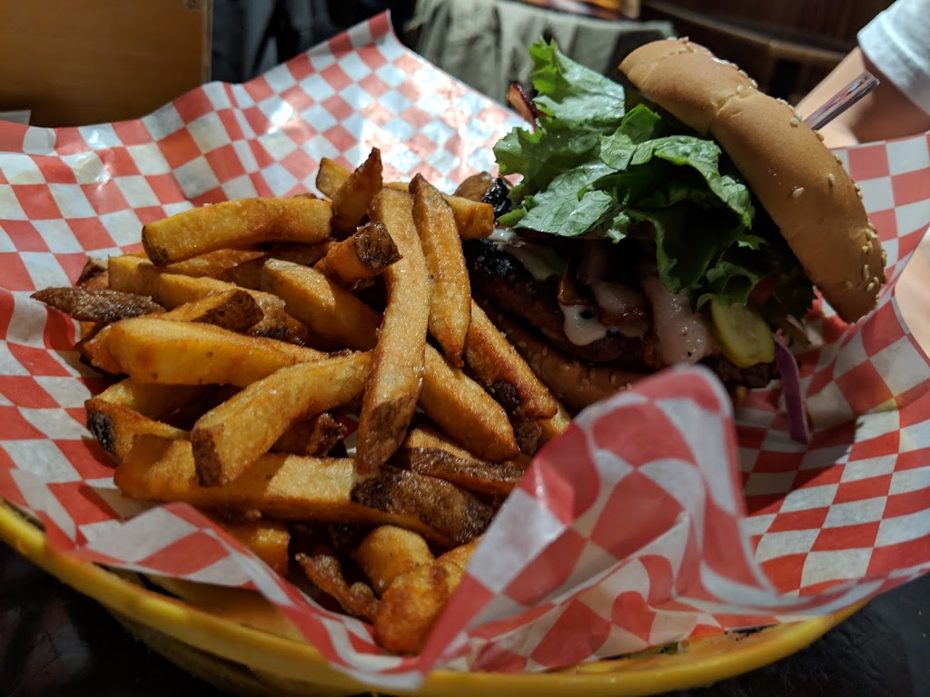 The Old Mill House Pub | 141 Mill St, Creemore, ON L0M 1G0, Canada | Phone: (705) 466-5244