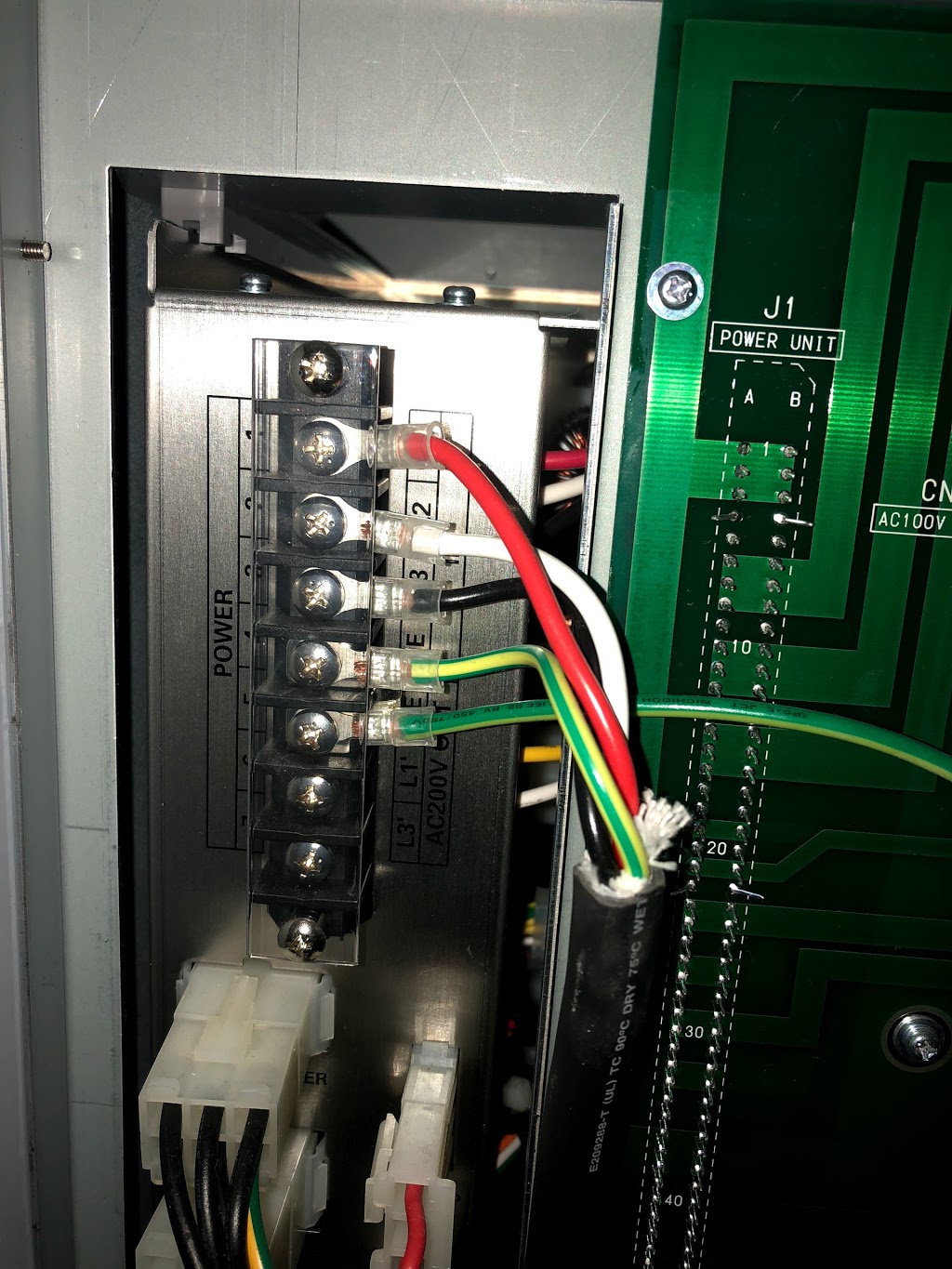 Mississauga Electrician, Heating & Gas Contractor | 5370 Longhouse Crescent, Mississauga, ON L5R 4A5, Canada | Phone: (647) 588-8120