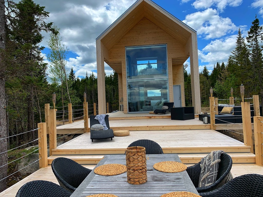 Le Lagöm | 24 CHEMIN DU LYNX, Lac-Beauport, QC G3B 0E2, Canada | Phone: (418) 473-6542