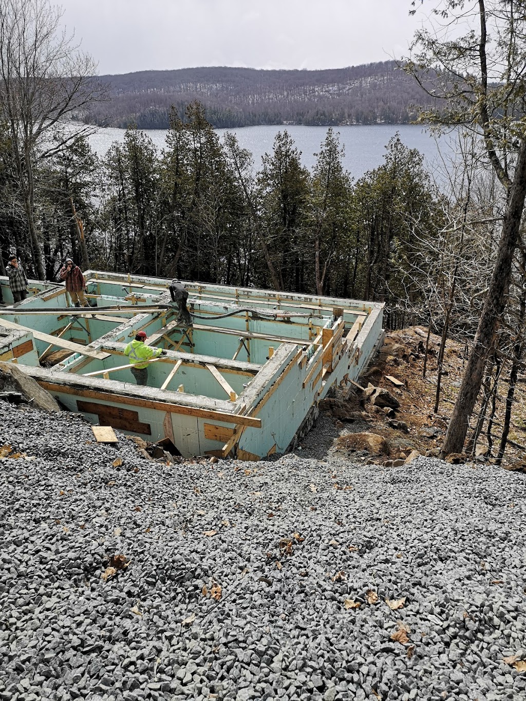 Jonathan Steele Concrete Pumping | 1006 Taverner Rd, Gravenhurst, ON P1P 1R3, Canada | Phone: (289) 838-8247