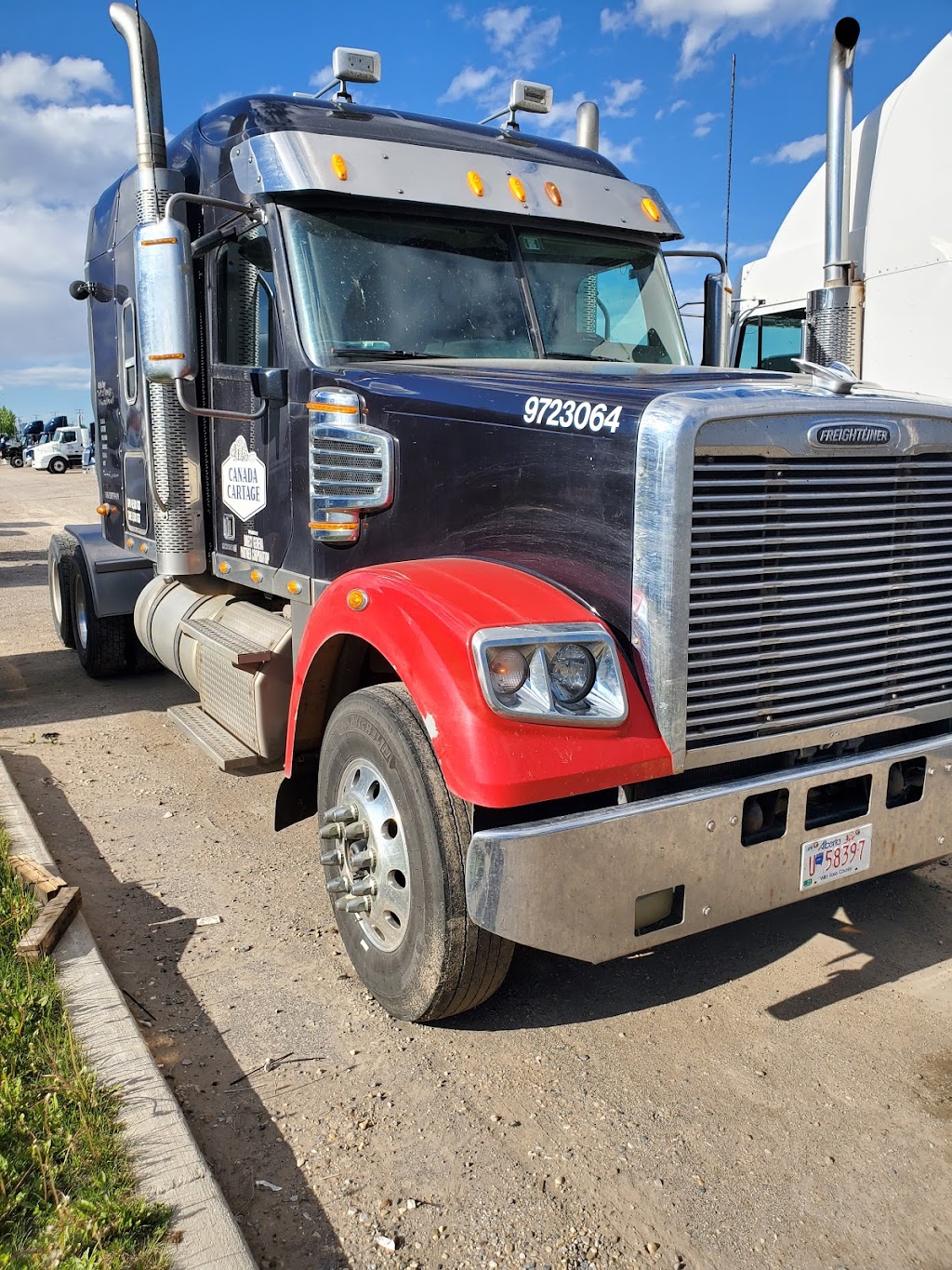 Signature Transport Ltd | 371 Falshire Dr NE, Calgary, AB T3J 1T8, Canada | Phone: (306) 491-2666