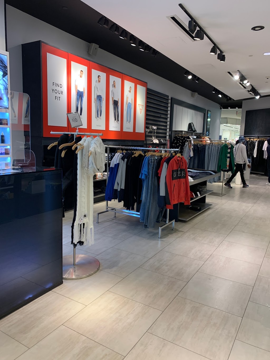 GUESS | 25 Peel Centre Dr, Brampton, ON L6T 3R5, Canada | Phone: (905) 487-0112