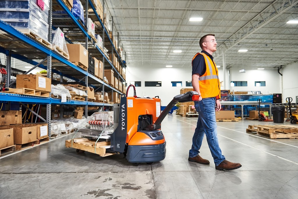 Liftow Limited | 2090 Walkley Rd, Ottawa, ON K1G 3V3, Canada | Phone: (613) 737-3776
