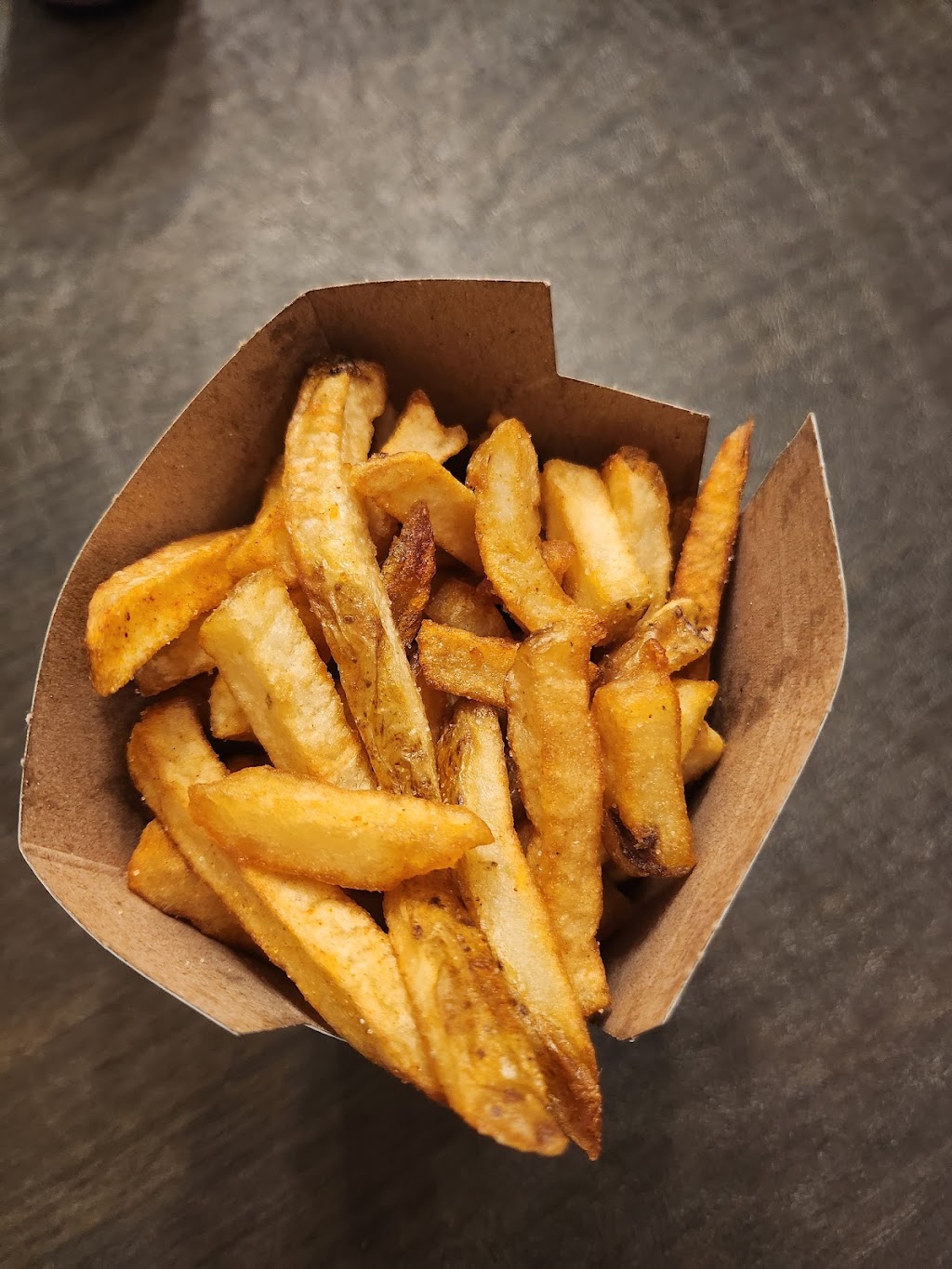 Grind Hamburgers (Hamilton) | 1812 Rymal Rd E Unit 12, Stoney Creek, ON L8J 2R5, Canada | Phone: (289) 568-0410