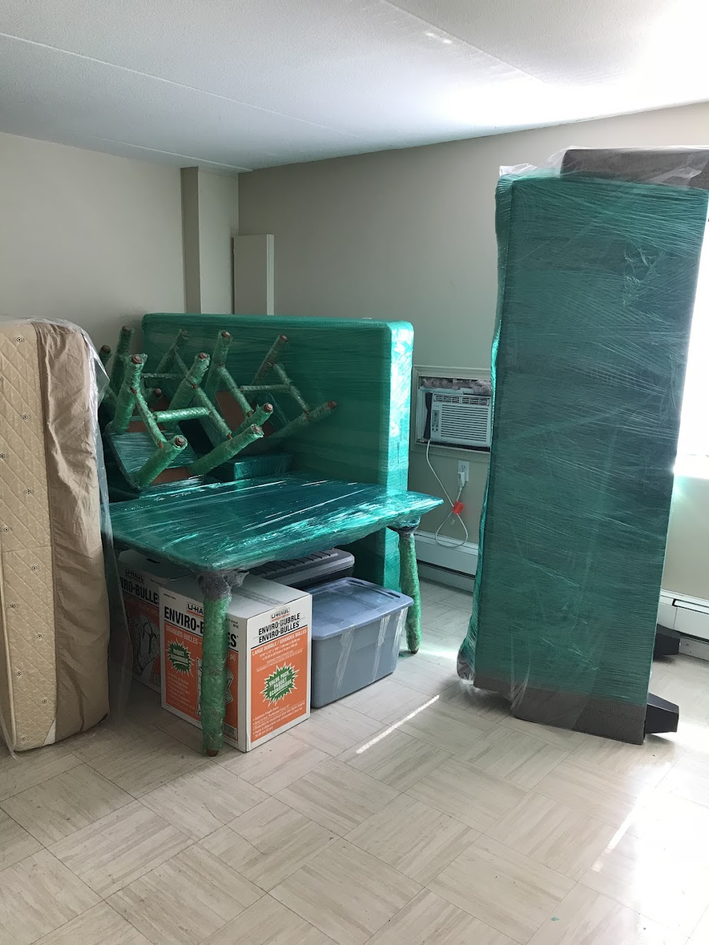 Niagara moving company | 111 Fourth Ave #12, St. Catharines, ON L2S 3P5, Canada | Phone: (289) 241-4951