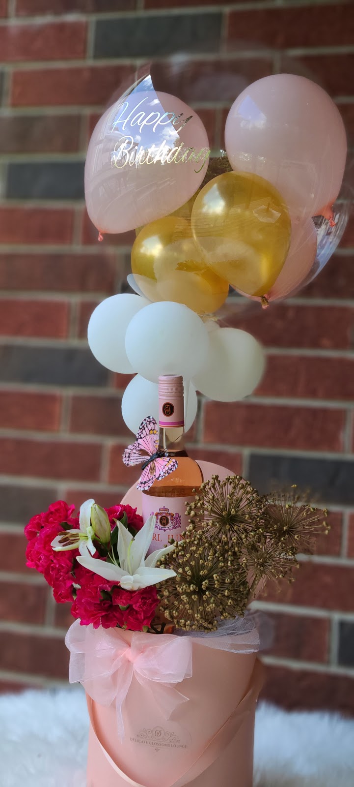 Delicate Blossoms Lounge | 170 Parkvale Dr, Kitchener, ON N2R 1Z1, Canada | Phone: (226) 978-6044