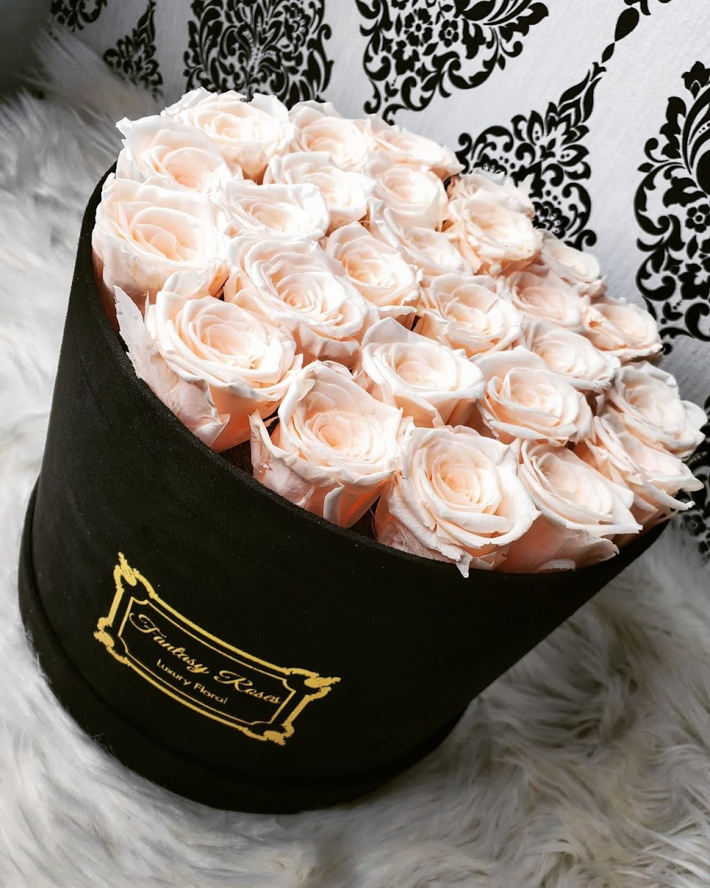 Fantasy Roses | 9 Boulder Crescent, Guelph, ON N1G 5A3, Canada | Phone: (519) 820-6217
