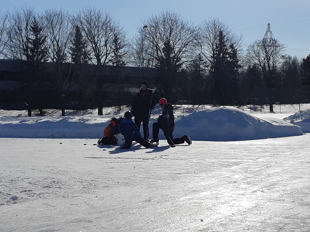 Tanglewood Park | 30 Woodfield Dr, Nepean, ON K2G 3Y5, Canada