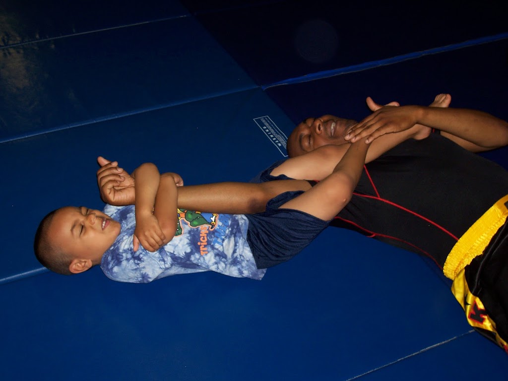 CQC Grappling | 4 Brownstone Crescent, Courtice, ON L1E 2Y1, Canada | Phone: (905) 999-3360