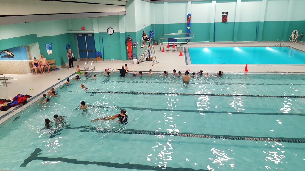Renfrew Aquatic & Recreation Centre | 810 13 Ave NE, Calgary, AB T2E 8A1, Canada | Phone: (403) 268-2489