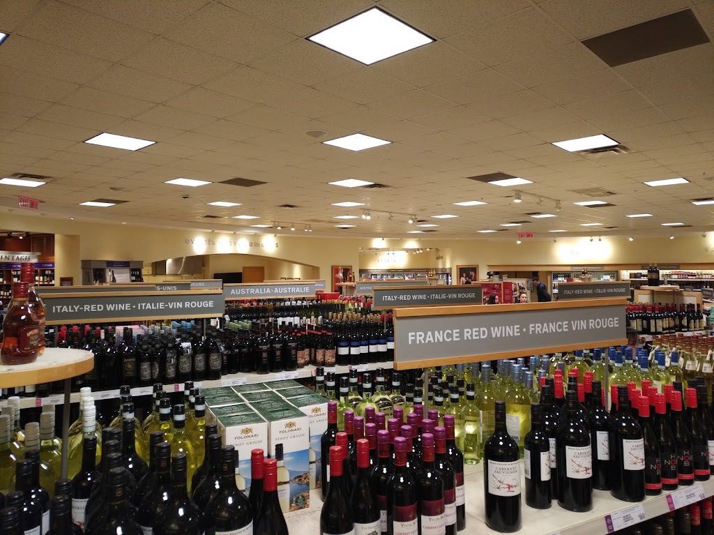 LCBO | 543 W Hunt Club Rd, Nepean, ON K2G 5W5, Canada | Phone: (613) 224-4333