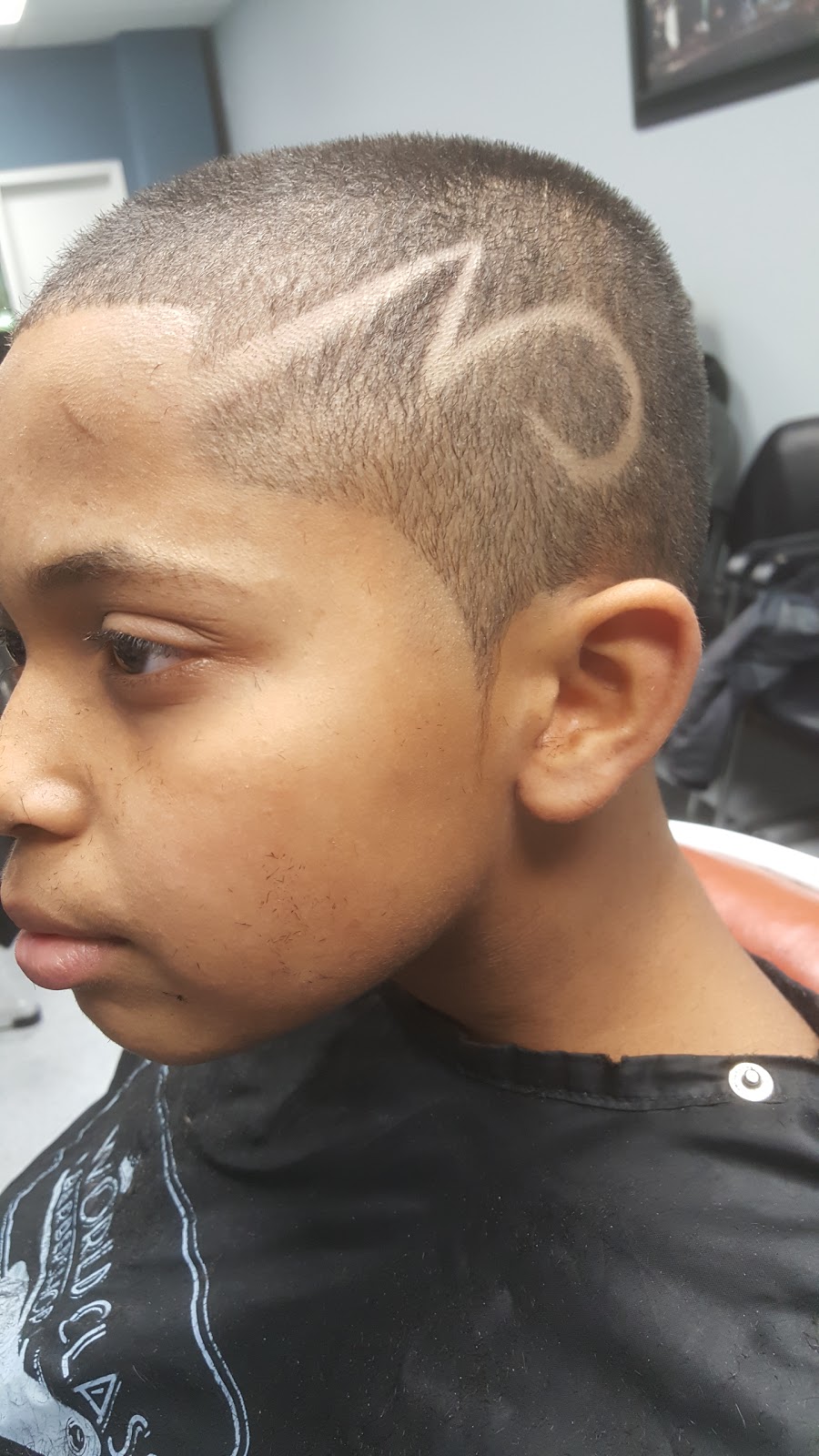 World Class Barber Shop | 1050 Simcoe St N, Oshawa, ON L1G 4W5, Canada | Phone: (905) 903-7552