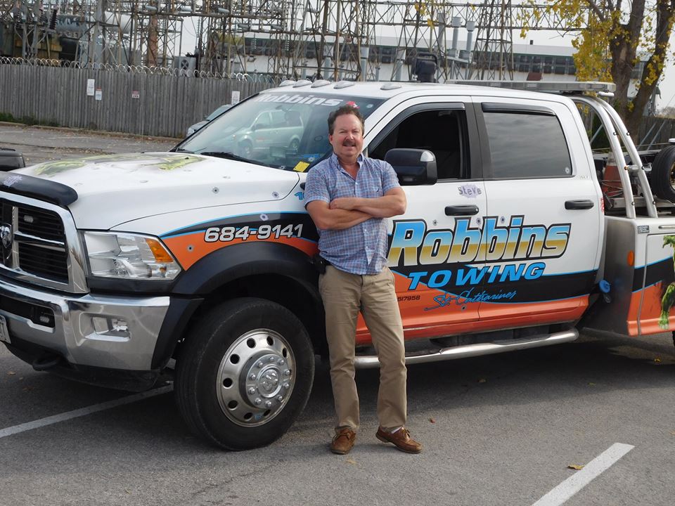 Robbins Towing | 186 Merritt St, St. Catharines, ON L2T 1J6, Canada | Phone: (905) 684-9141