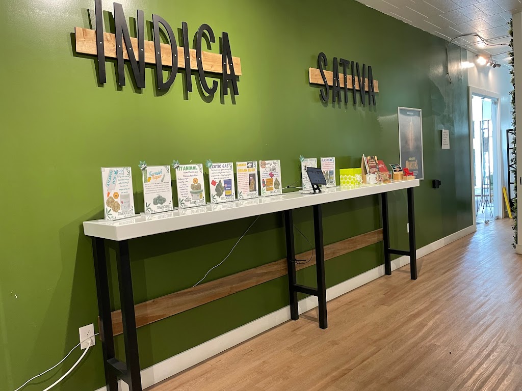 The Green Cloud Cannabis | 102 Main St E Unit B, Listowel, ON N4W 3G8, Canada | Phone: (519) 291-9980