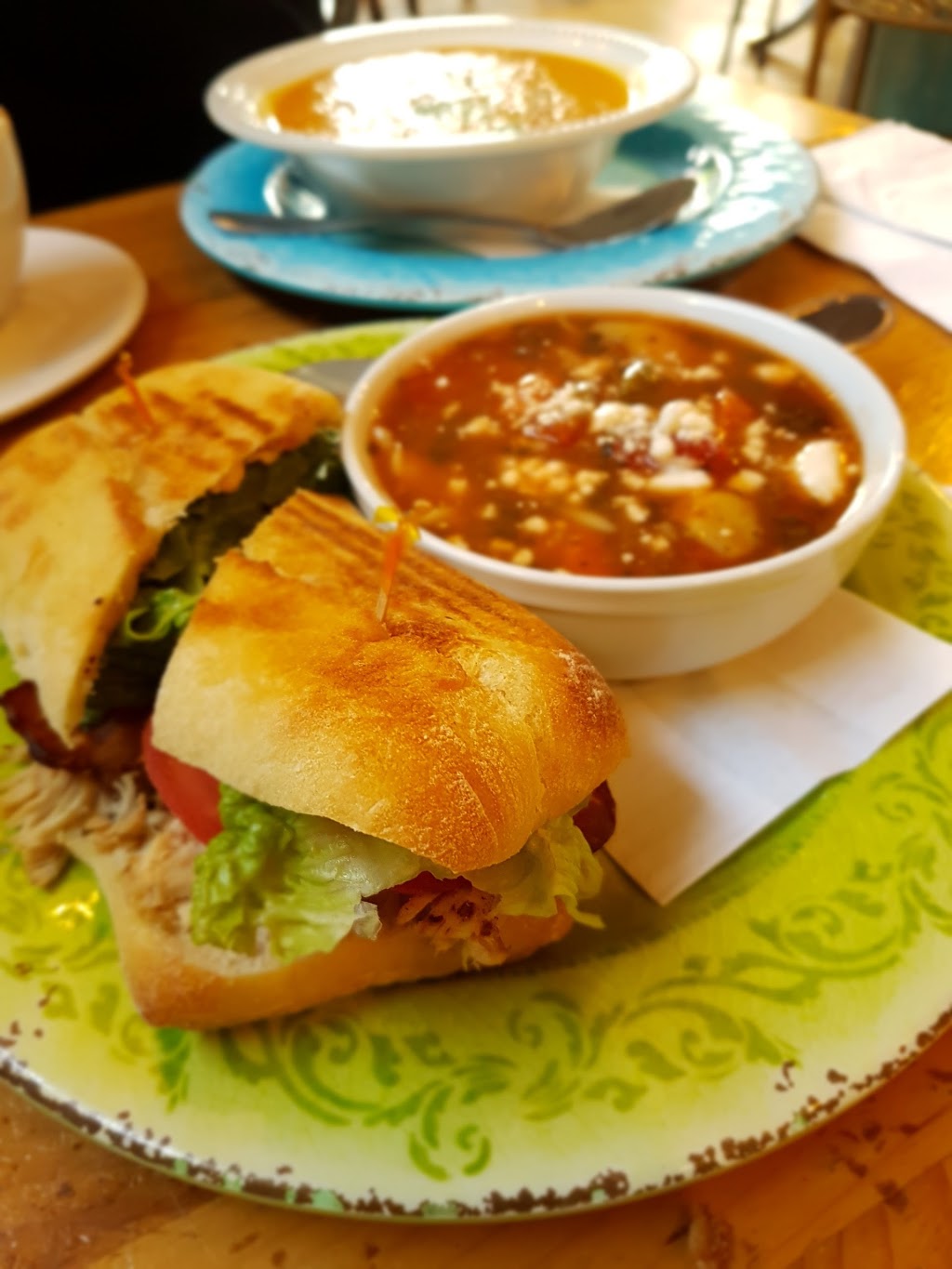 DLish by Tish Cafe | 702 14 St E A, Saskatoon, SK S7N 0P7, Canada | Phone: (306) 652-5483
