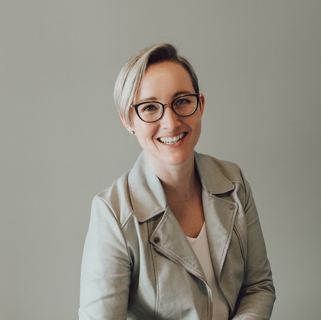 Laura Wilson Acu | 1 Fieldcrest Ave, Courtice, ON L1E 2X3, Canada | Phone: (289) 201-4740