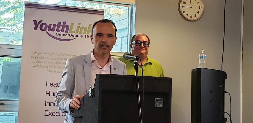 YouthLink formerly Big Sisters of Metropolitan Toronto | 636 Kennedy Rd, Scarborough, ON M1K 2B3, Canada | Phone: (416) 967-1773