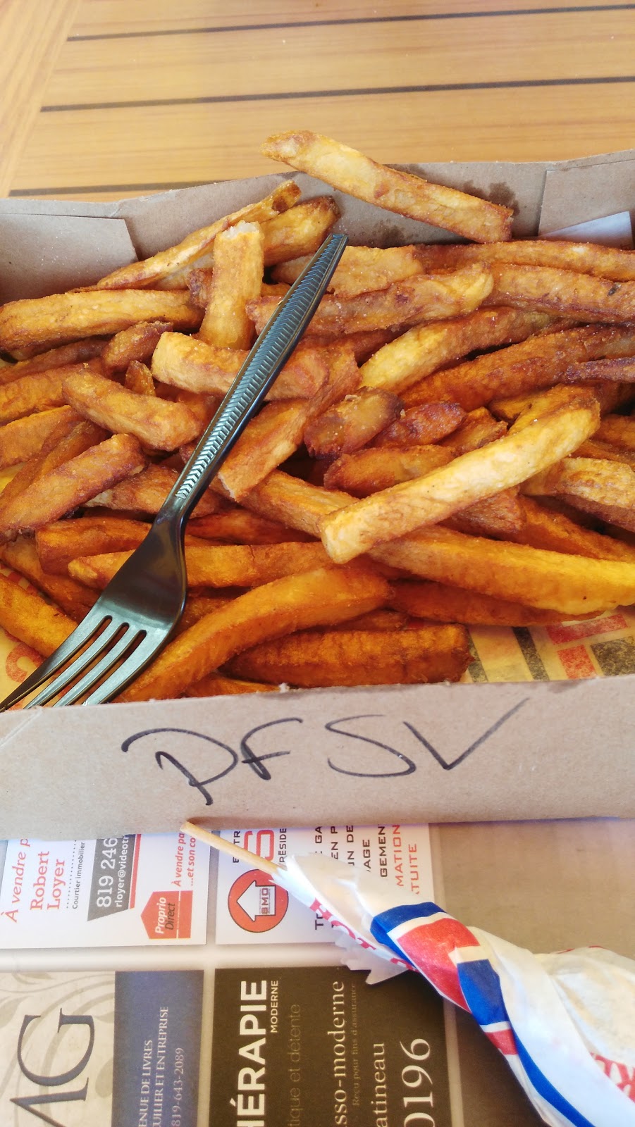Chez Lou Patate | 374 Rue Main, Gatineau, QC J8P 5K7, Canada | Phone: (819) 643-2100
