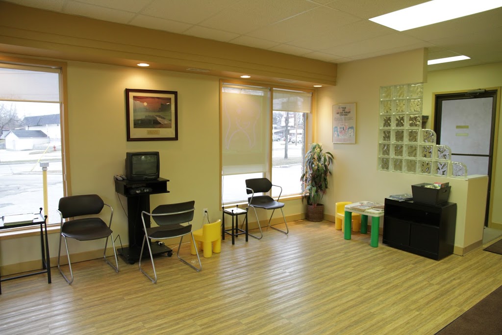 Roblin Dental Centre | 6016 Roblin Blvd, Winnipeg, MB R3R 0H4, Canada | Phone: (204) 895-2646