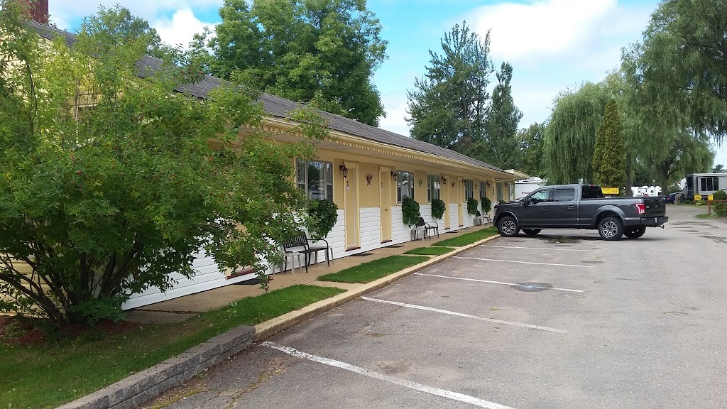 Orchard Queen Motel and RV Park | Box 482, 425 Main St, Middleton, NS B0S 1P0, Canada | Phone: (855) 825-4801