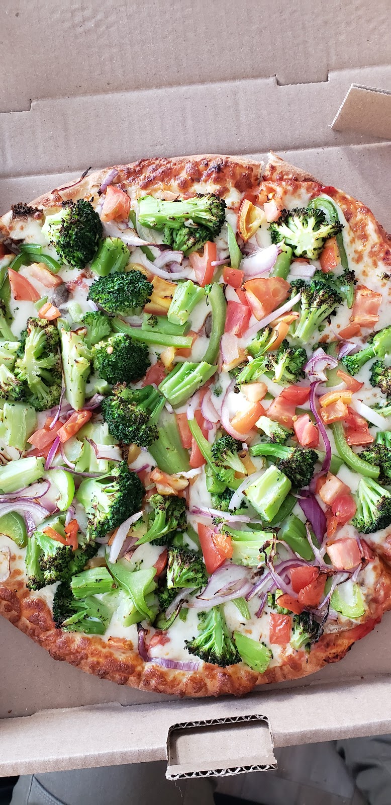 Med Pizza - St-Hubert | 8141 Bd Cousineau, Saint-Hubert, QC J3Y 5M4, Canada | Phone: (450) 486-7788