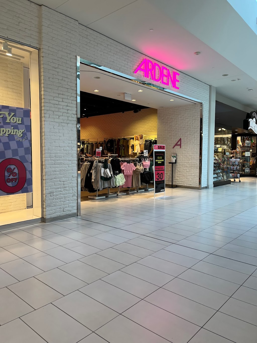 Ardene | 419 King St W #2005, Oshawa, ON L1J 2K5, Canada | Phone: (905) 448-5310