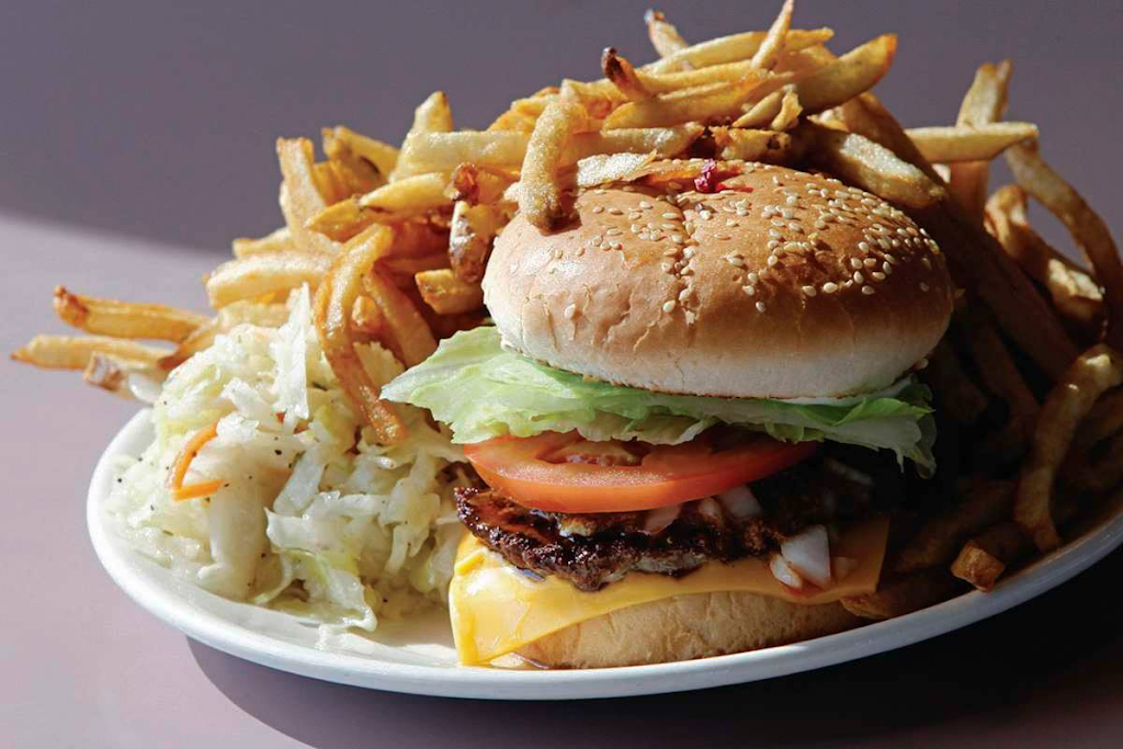 Austin Cafe and Grill | Manitoba Ave, Austin, MB R0H 0C0, Canada | Phone: (204) 637-3330