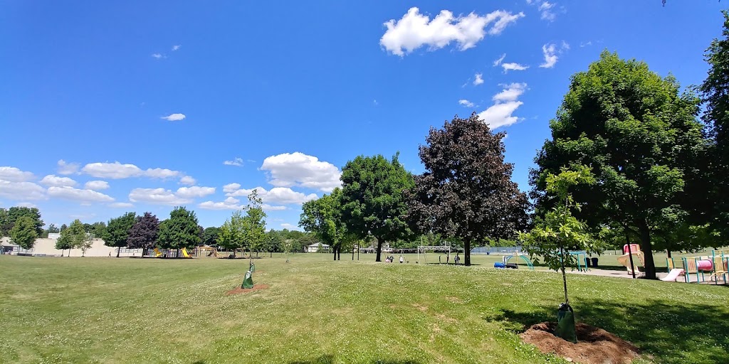 Cliffwood Park | 280 Cliffwood Rd, North York, ON M2H 2S7, Canada | Phone: (416) 338-4386