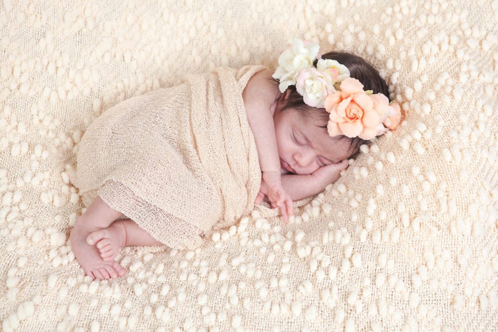 Aglow Photography | 7523 Chem. Eastluc, Côte Saint-Luc, QC H4W 1M7, Canada | Phone: (514) 573-3603