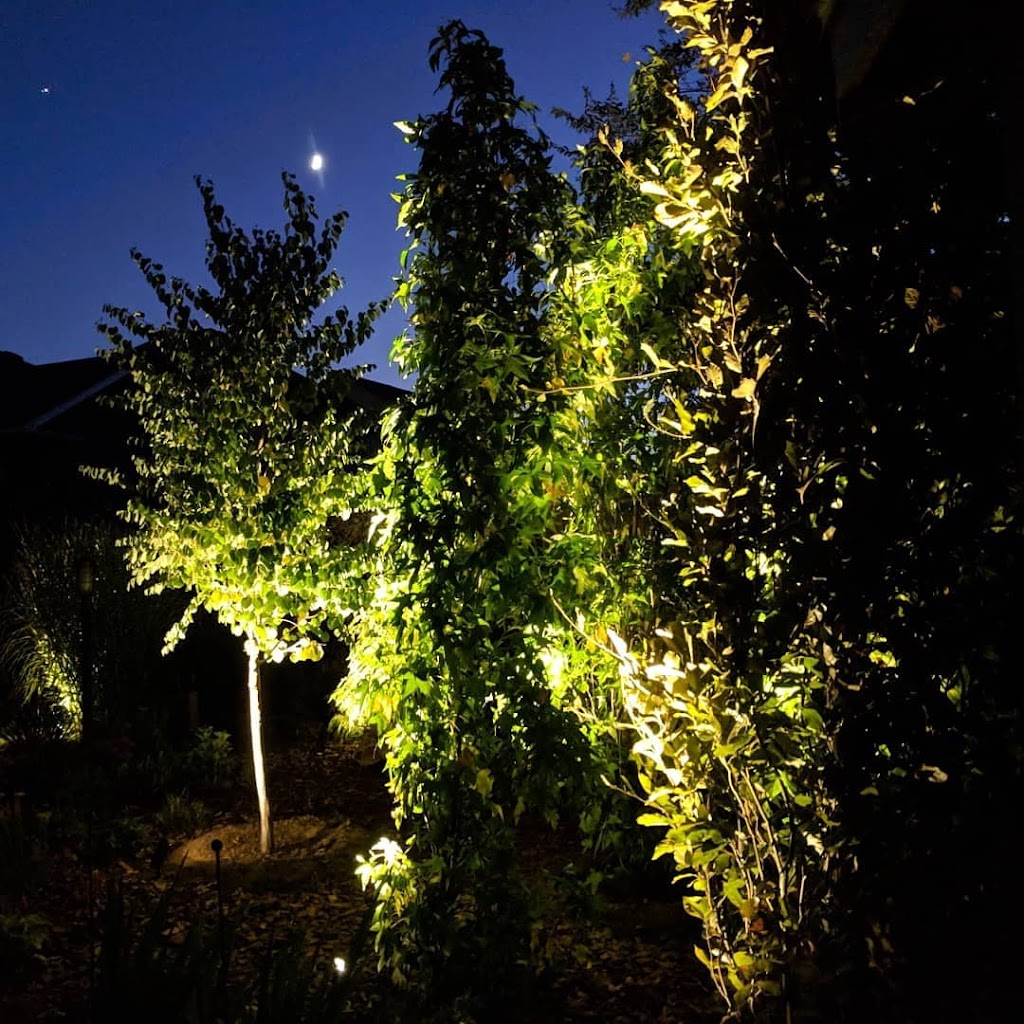 Canvas Landscapers | 4 Hodgson Dr, Guelph, ON N1L 0K2, Canada | Phone: (519) 400-0408