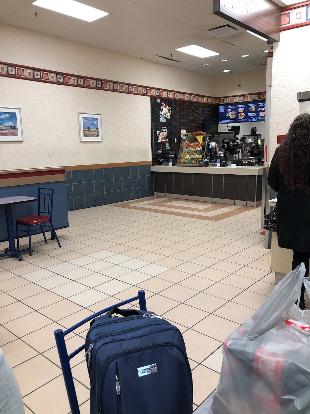 McDonalds | 1016 Manitoba Ave, Selkirk, MB R1A 4M1, Canada | Phone: (204) 785-9844