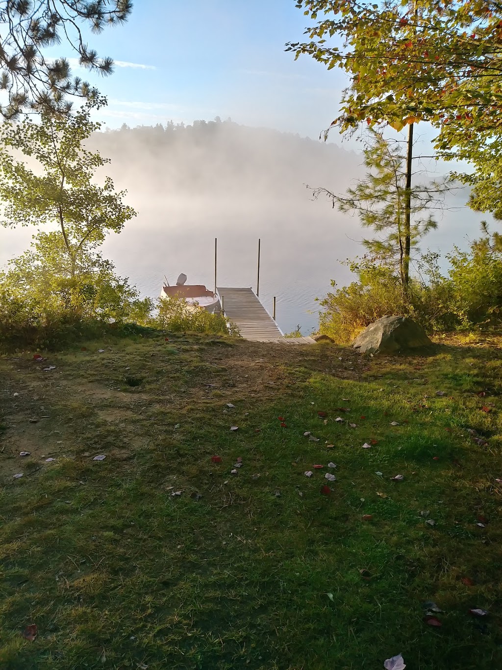 Pleasure Point Cottages 20683 ON60, Barry's Bay, ON K0J 1B0, Canada