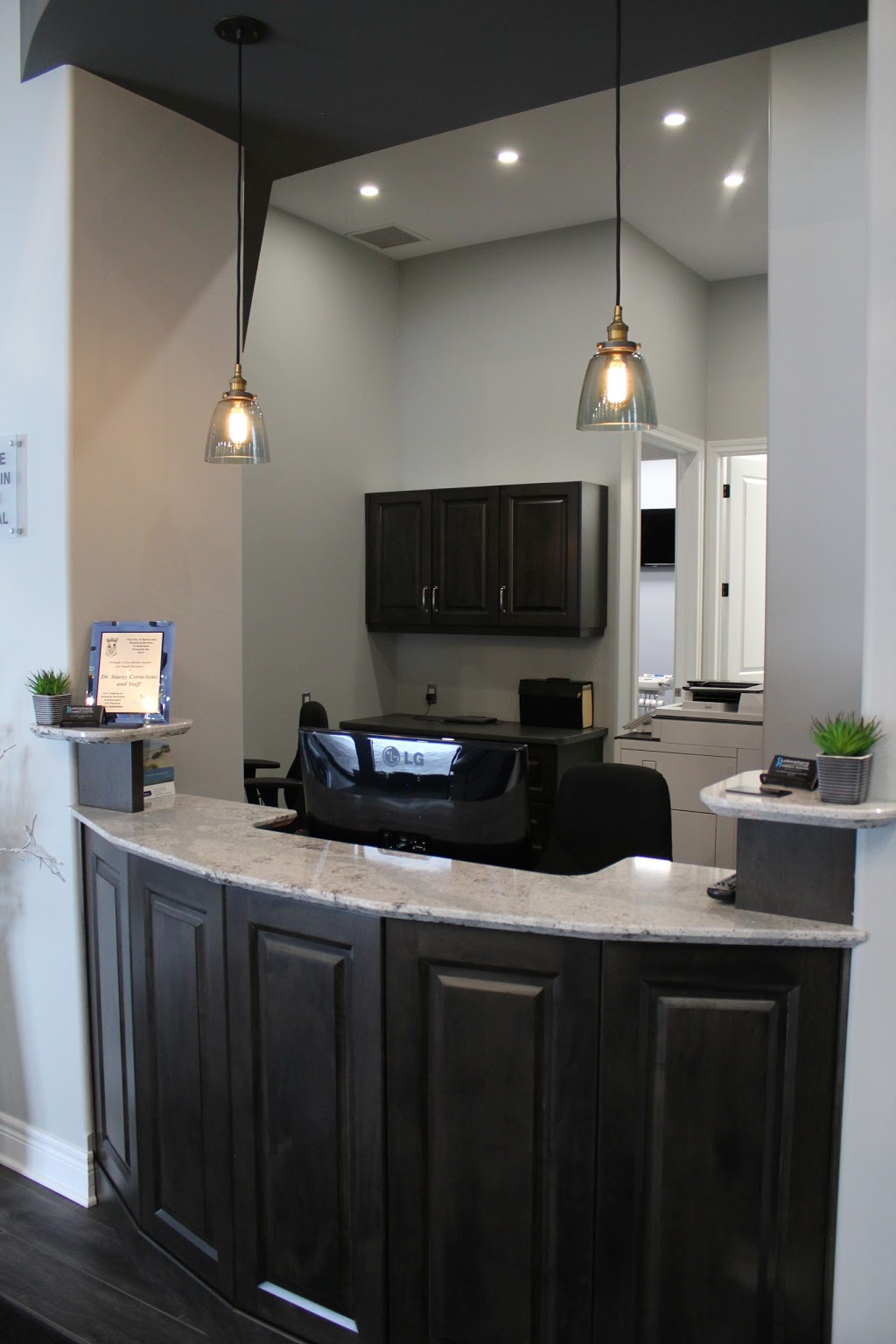 Lakeshore Family Dental Dr Robert Sottosanti Dr Stacey Corneliou | 1130 Lakeshore Rd, Sarnia, ON N7V 2V8, Canada | Phone: (519) 542-4040