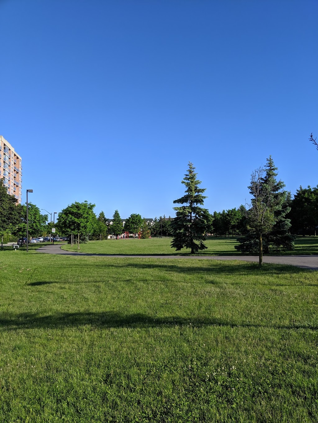 The Village Green Park | 780 Village Green Blvd, Mississauga, ON L5E 3K3, Canada | Phone: (905) 615-4311