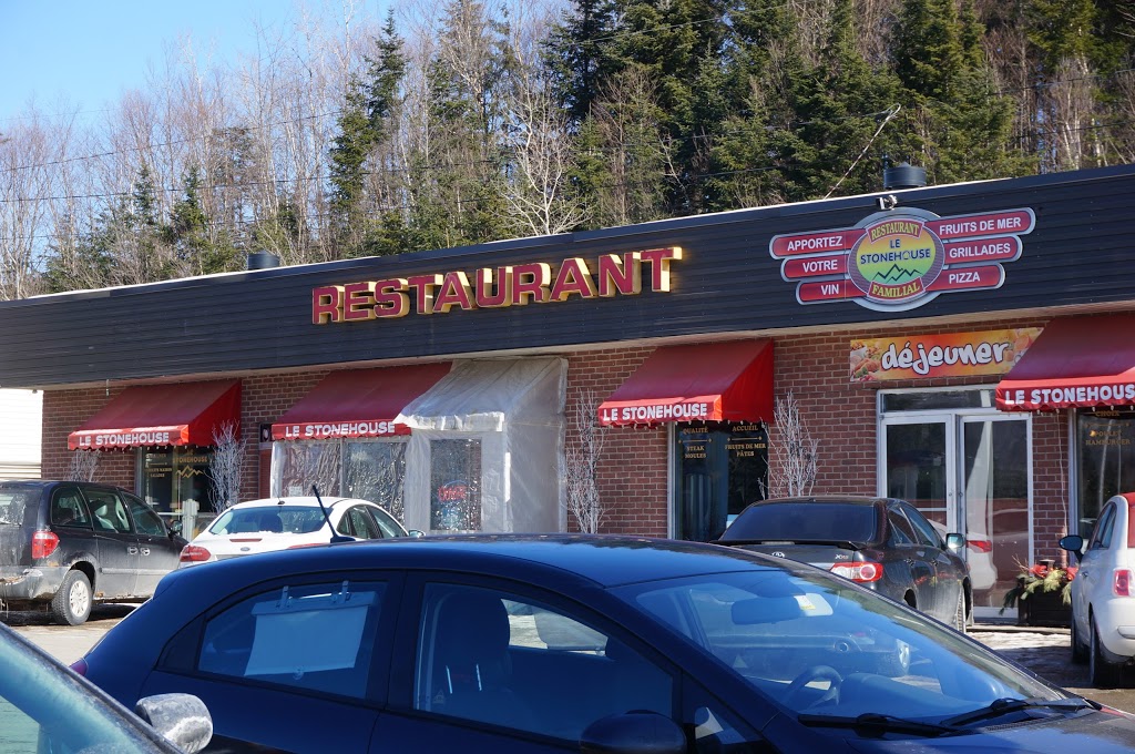 Restaurant Le Stonehouse | 2706 Boulevard Talbot, Stoneham-et-Tewkesbury, QC G3C 1J8, Canada | Phone: (418) 848-7470