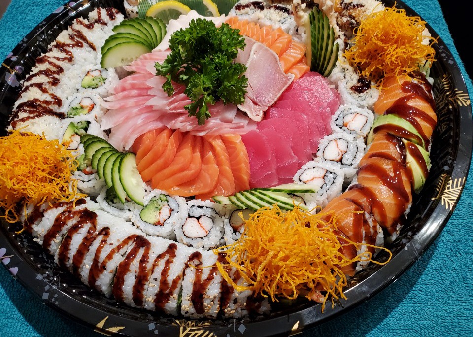 Simons Sushi | 883 Eglinton Ave W, York, ON M6C 2C1, Canada | Phone: (416) 519-3919