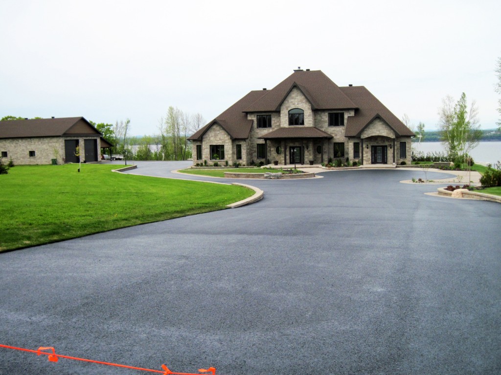 Asphalte Protect Traitement et Réparation d’asphalte | 1145 Av. Carrier, Saint-Agapit, QC G0S 1Z0, Canada | Phone: (418) 953-4483