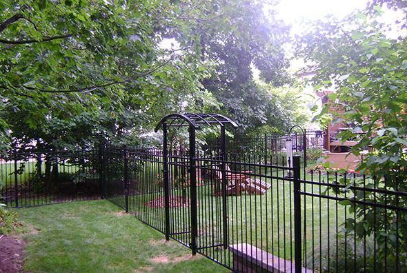 Crispline Fence Systems | 2413 Abingdon Rd, Caistor Centre, ON L0R 1E0, Canada | Phone: (905) 957-7447