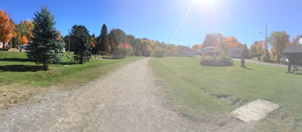 Le Relais Familial (sur-le-lac) | 124 Rue du Tour du Lac, Saint-Faustin--Lac-Carré, QC J0T 1T1, Canada | Phone: (873) 280-6996