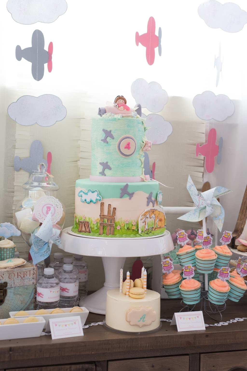 Azucar Cakes | 700 Demel Pl, Victoria, BC V9C 3L6, Canada | Phone: (778) 677-0336