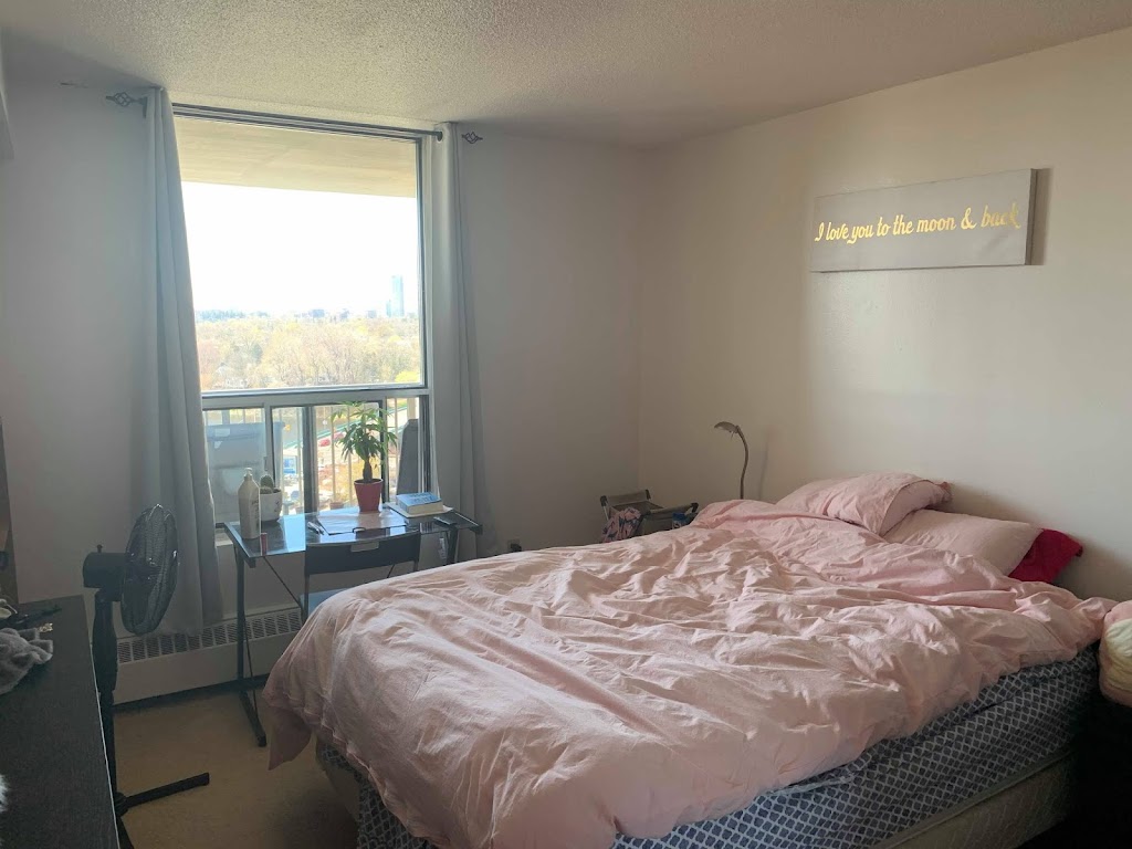 Riverbank Apartments - Paramount Properties | 2201 Riverside Dr., Ottawa, ON K1H 8K9, Canada | Phone: (613) 731-6865