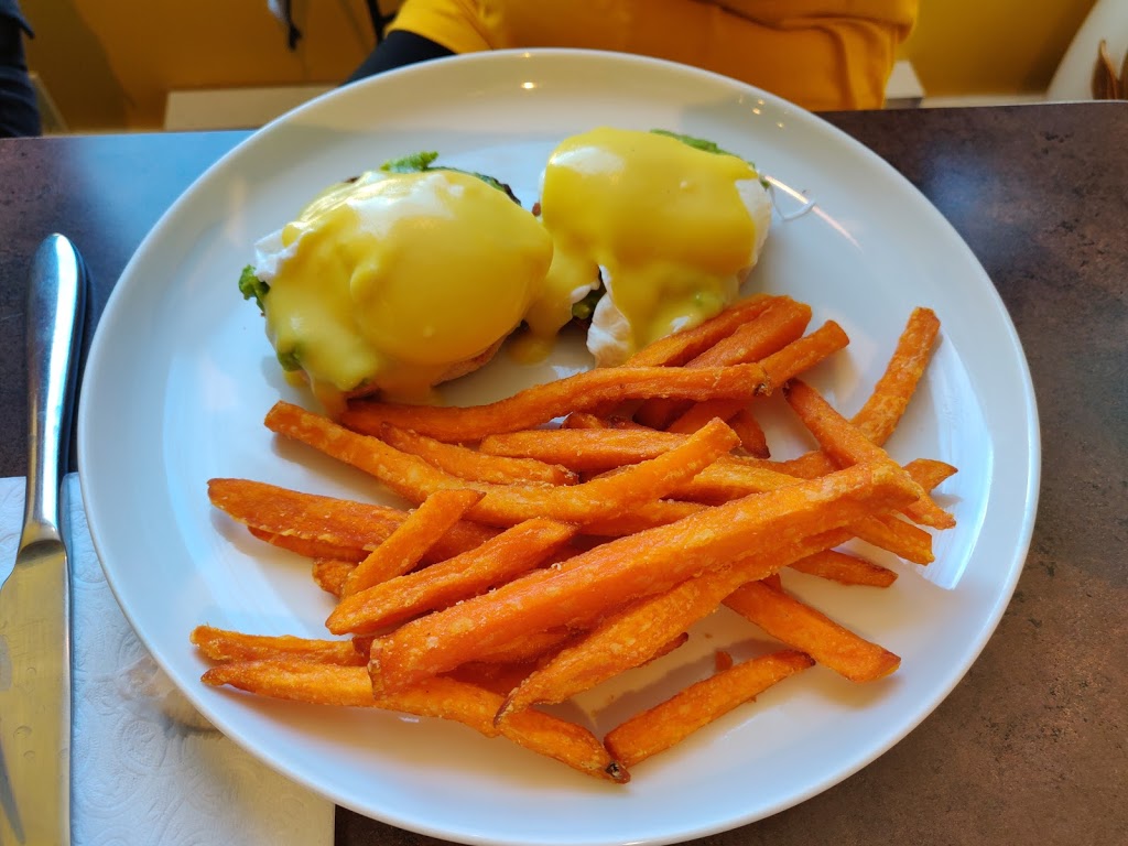 Cardeno’s Grill | 62 Elora St S, Harriston, ON N0G 1Z0, Canada | Phone: (519) 510-3400