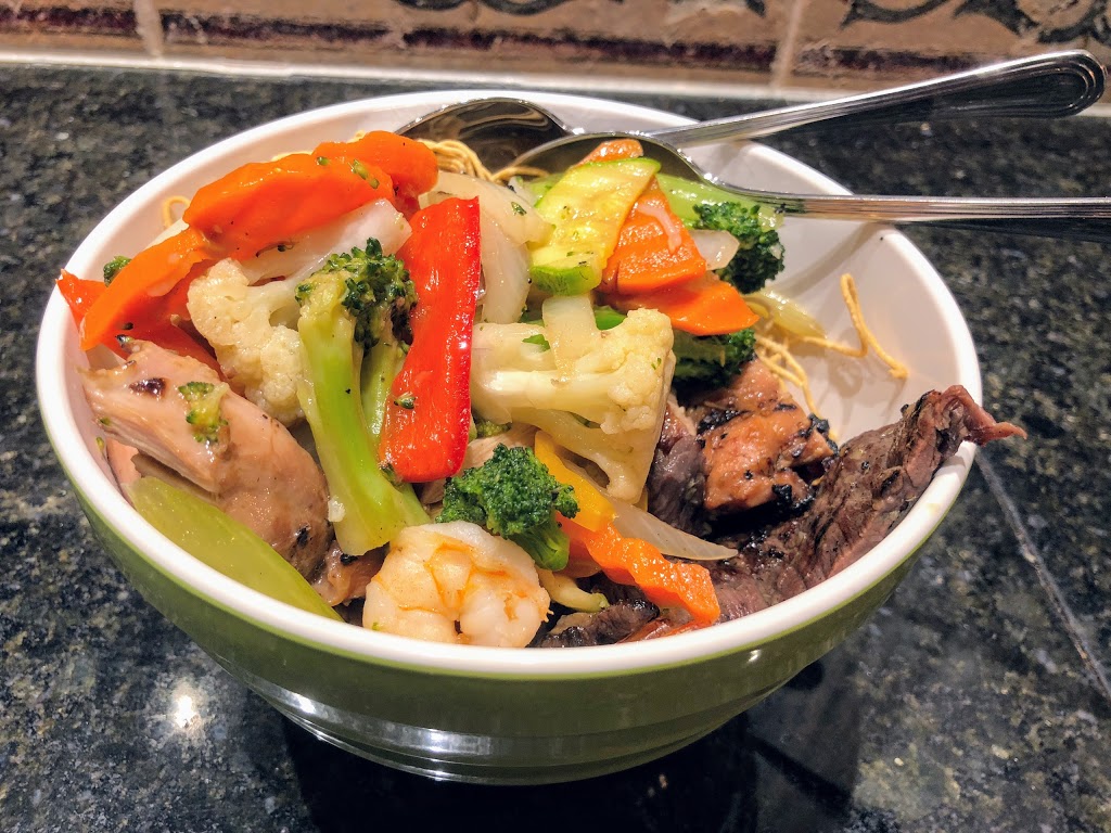Restaurant Vien Dong | 661 Boulevard des Laurentides, Laval, QC H7G 2V8, Canada | Phone: (450) 629-1661