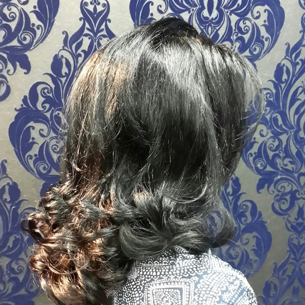 Outlook Salon & Spa | 5695 River Grove Ave, Mississauga, ON L5M 3V8, Canada | Phone: (905) 858-5005