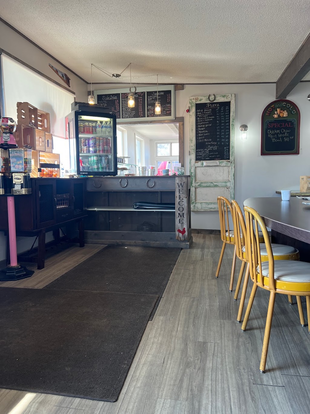 Viking Burger Queen | 5036 51 Ave, Viking, AB T0B 4N0, Canada | Phone: (780) 336-4740